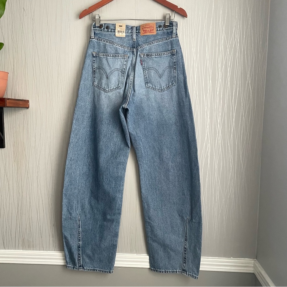 NWT Levi’s Cinch Barrel Jeans - Picture 11 of 16